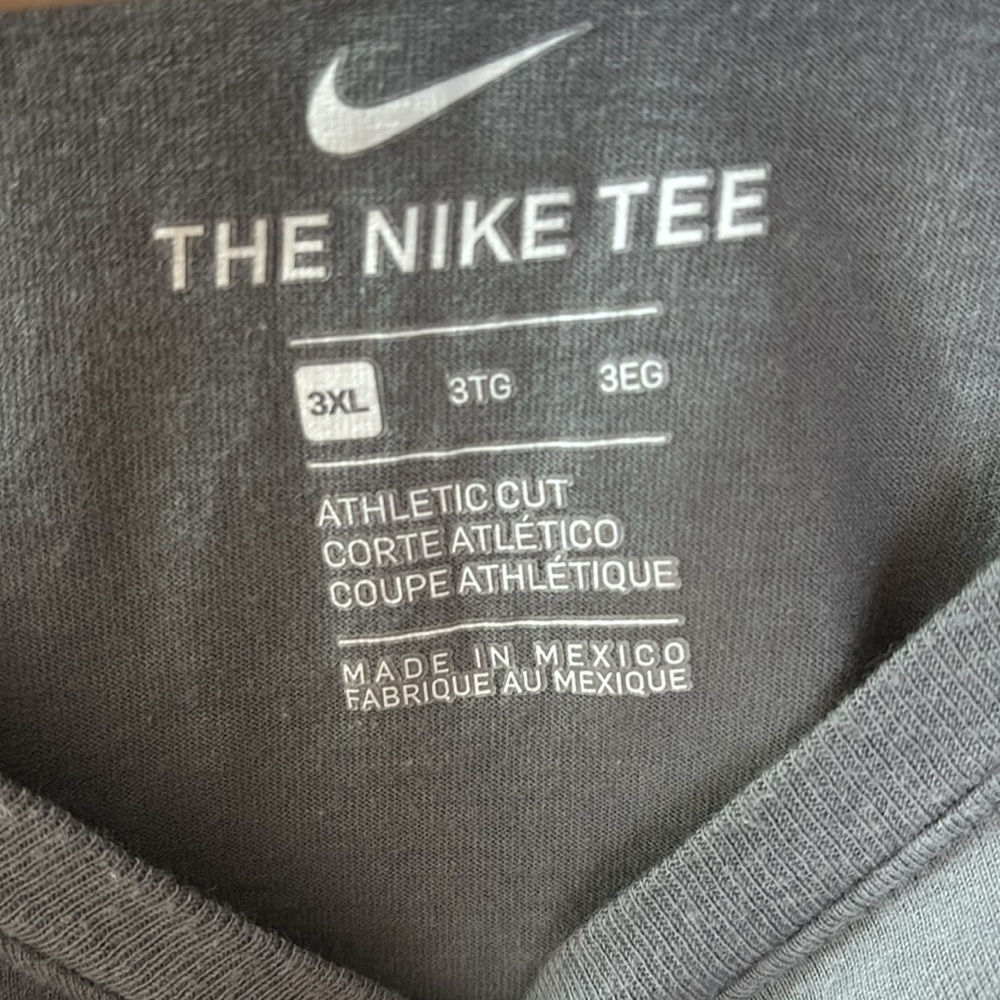 Nike Air Force Falcons Red Tails Jersey T-Shirt. - Picture 5 of 5